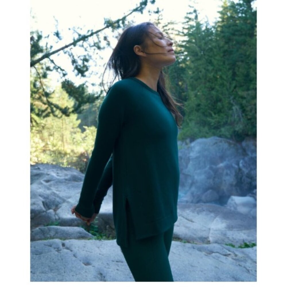 Athleta Coaster Luxe Recover Sweatshirt Teal\Cypress Size Large Petite